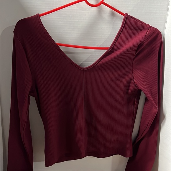 Pacsun basics long sleeve in burgundy - Picture 2 of 2